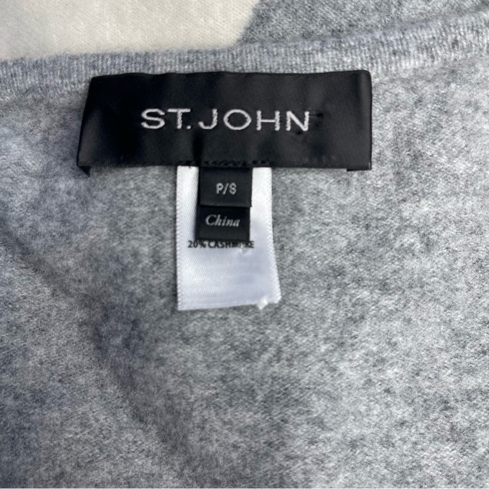 St. John Two-tone wrap cape poncho gray/ivory wool cashmere blend size PS - Picture 7 of 9